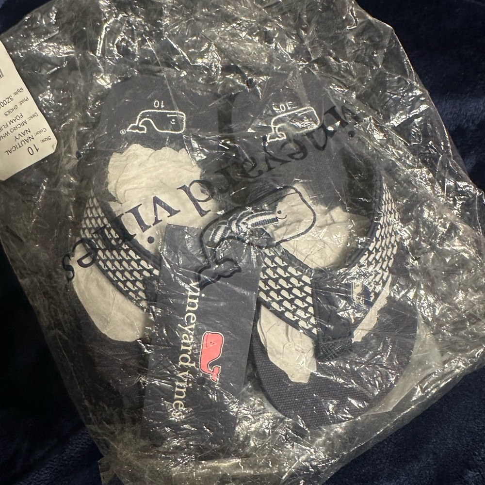 Vineyard Vines Dark Blue Flip Flops